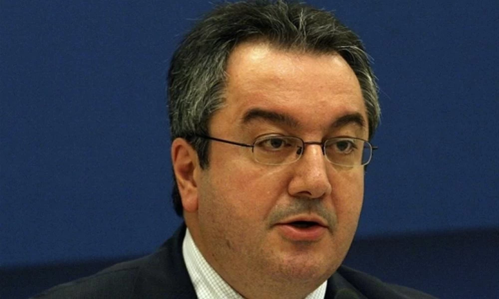Μόσιαλος: «Αποτελεσματικό το εμβόλιο Astrazeneca»